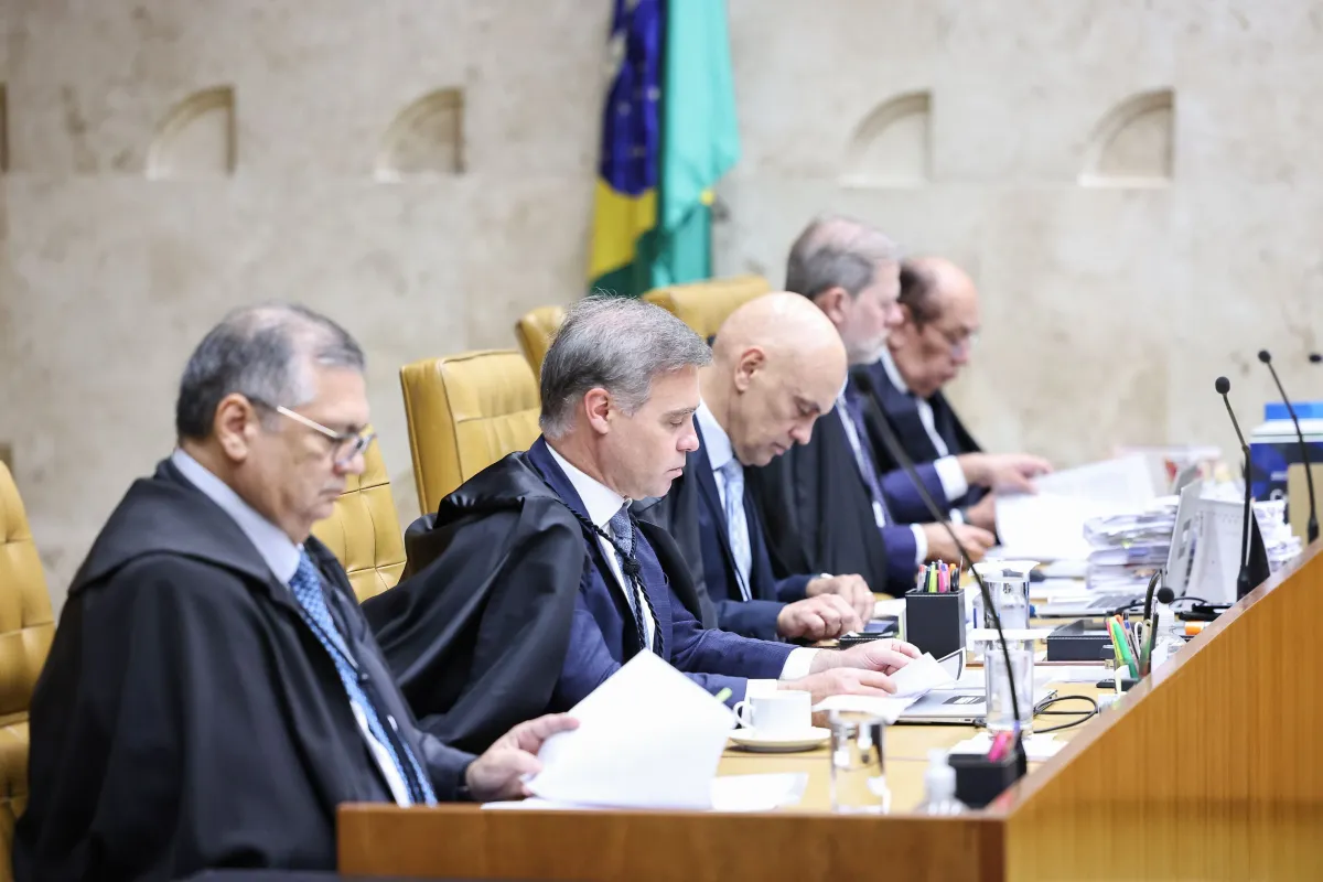 ministros-stf-plenario_bf8e1e.webp