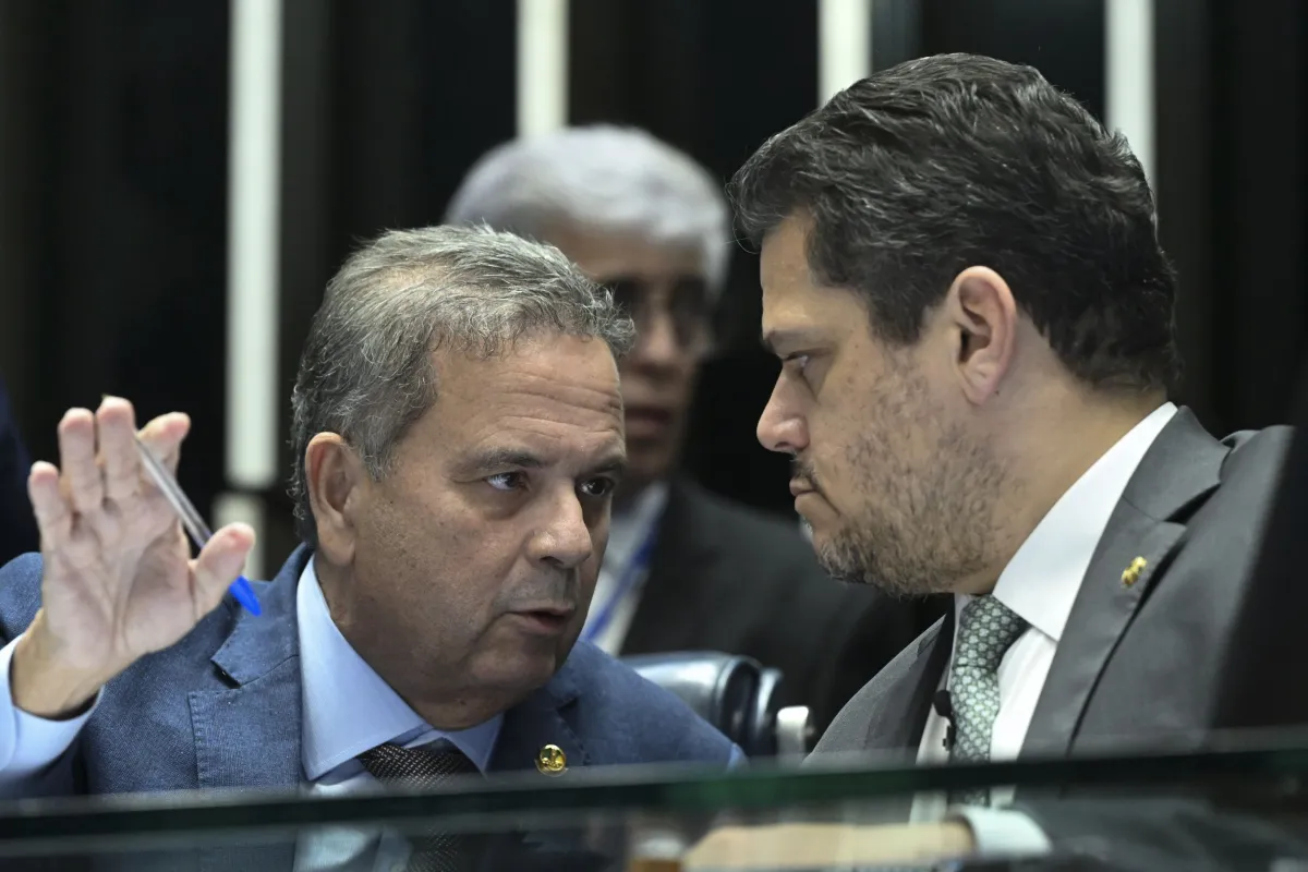 ROGERIO-MARINHO-E-DAVI-ALCOLUMBRE-17-12-25.webp