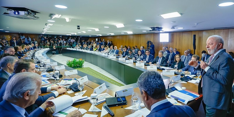 Lula em reunião ministerial nesta terça-feira (31): presidente troca quase metade de seus auxiliares diretos.Ricardo Stuckert/PR