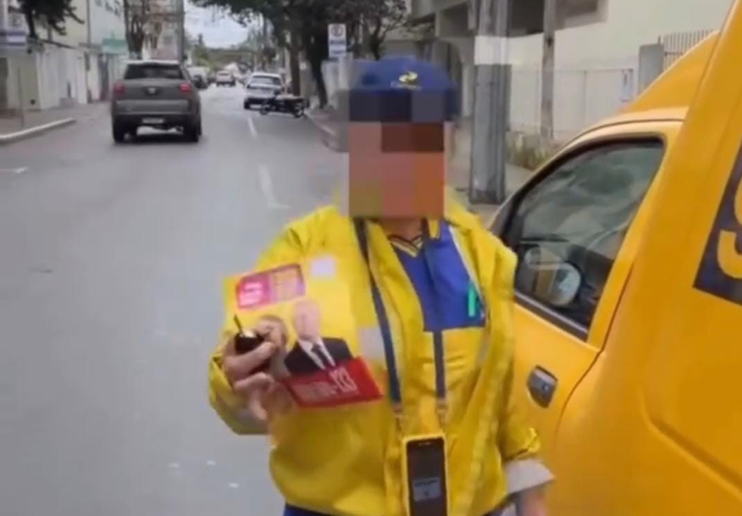 Funcionária relata que 'todo funcionário é obrigado a fazer a panfletagem'. (Foto: Redes sociais).