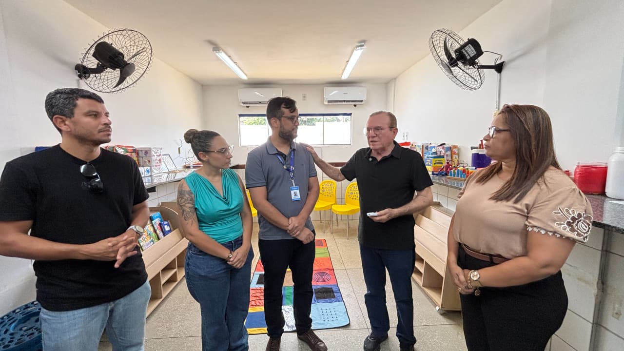 Prefeito Jaime Calado escolas São Gonçalo 