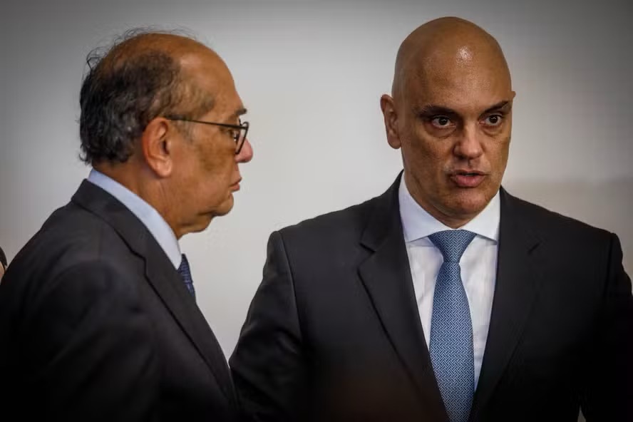 Os ministros Gilmar Mendes e Alexandre de Moraes, do Supremo Tribunal Federal — Foto: Brenno Carvalho/O Globo