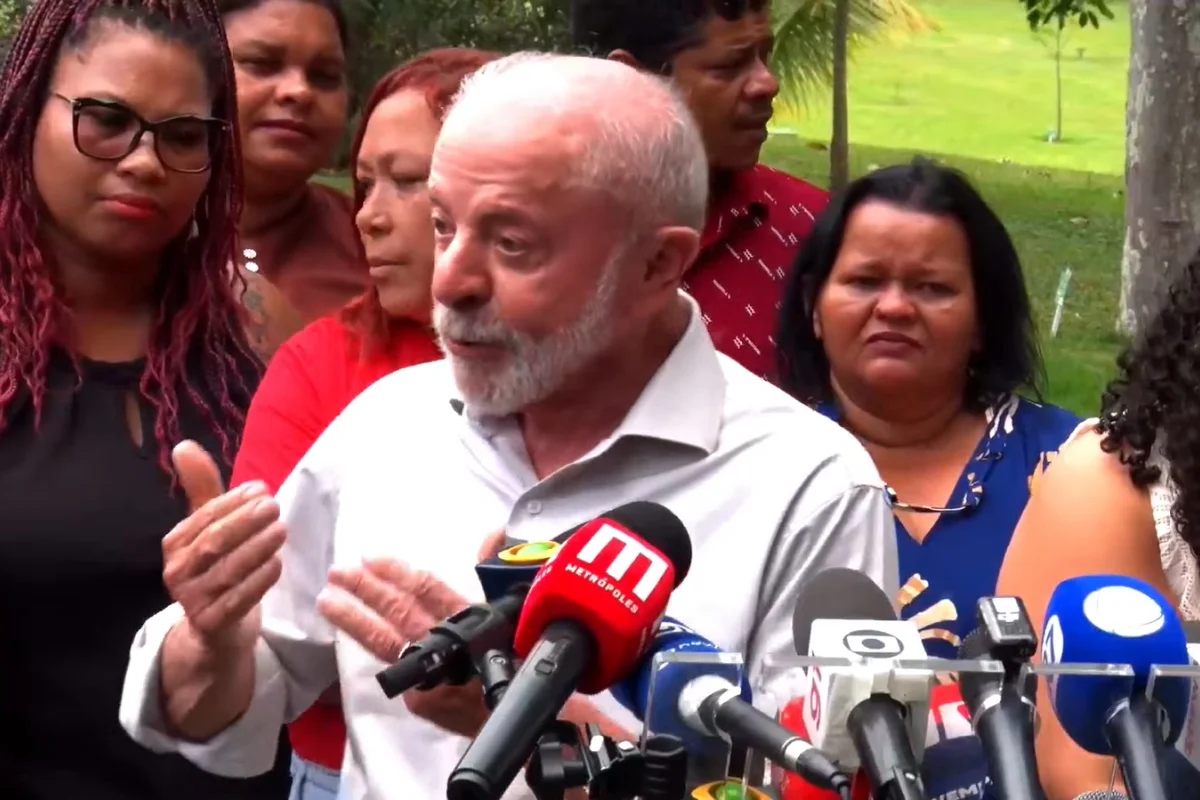 lula-apos-missa.webp