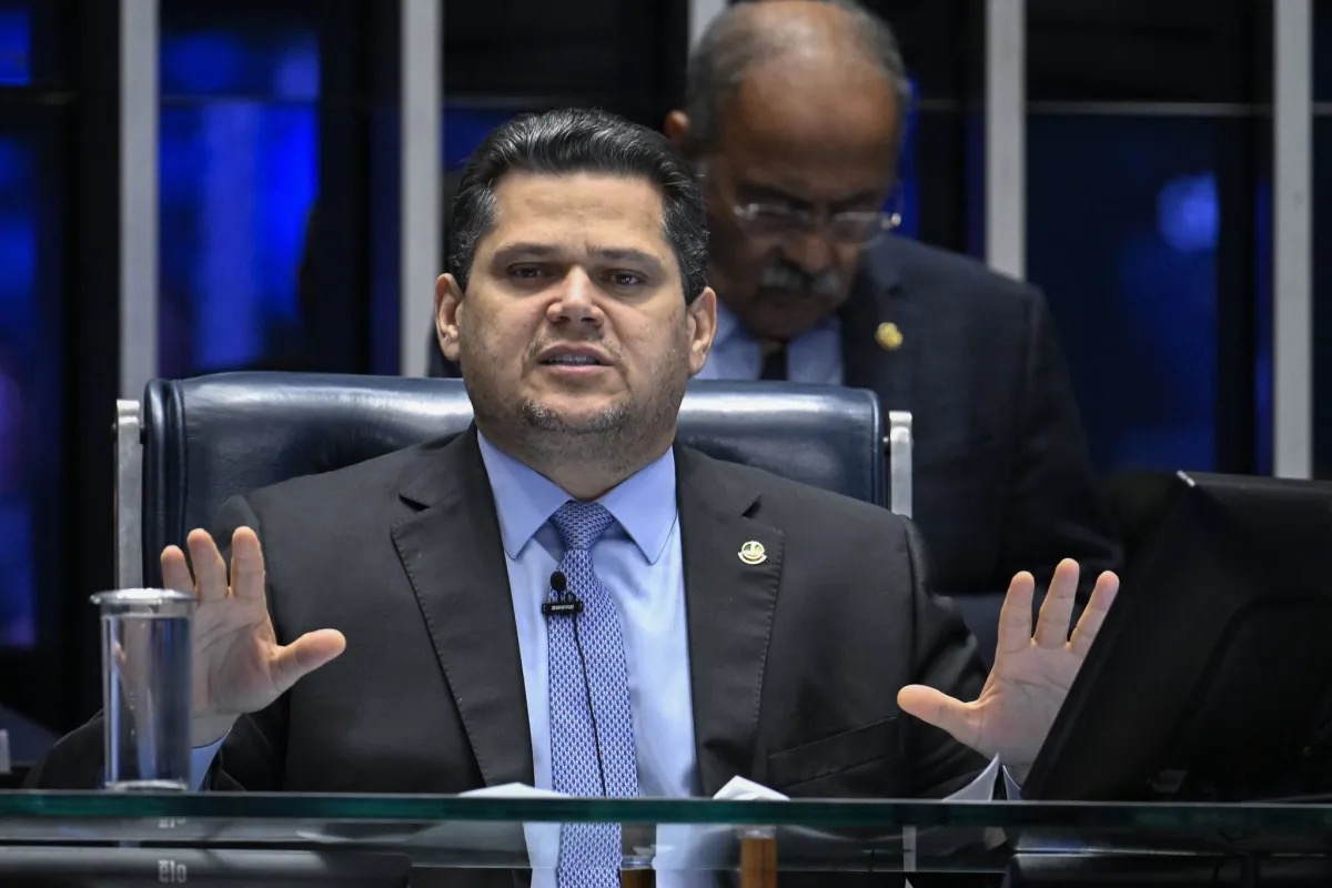 O presidente do Senado, Davi Alcolumbre (União-AP), no plenário  • Foto: Carlos Moura/Agência Senado