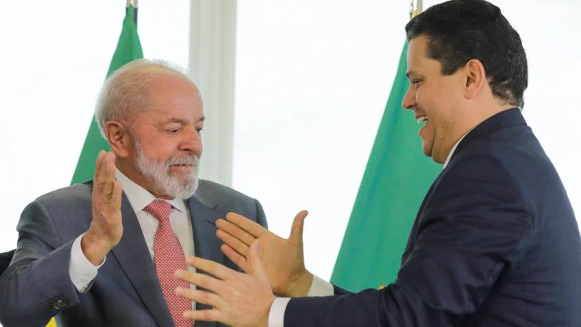 LULA E DAVI ALCOLUMBRE | SÉRGIO LIMA