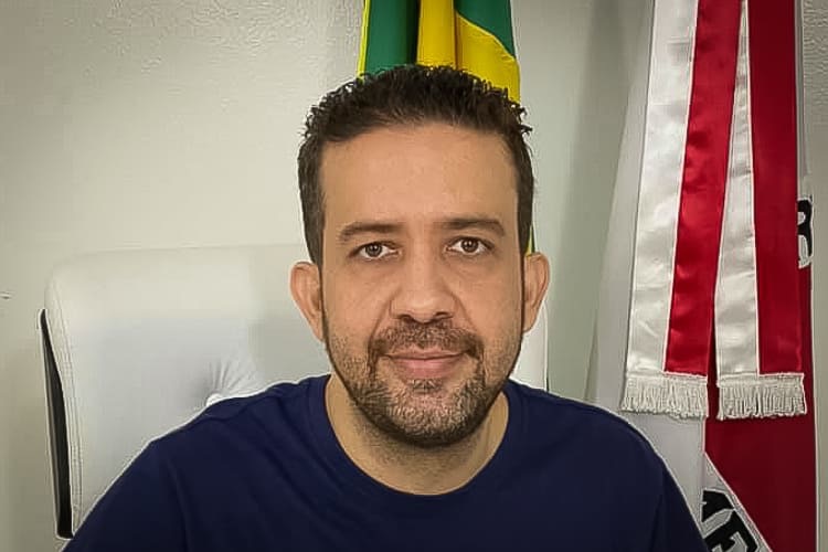 Deputado federal André Janones. (Foto: Divulgação).
