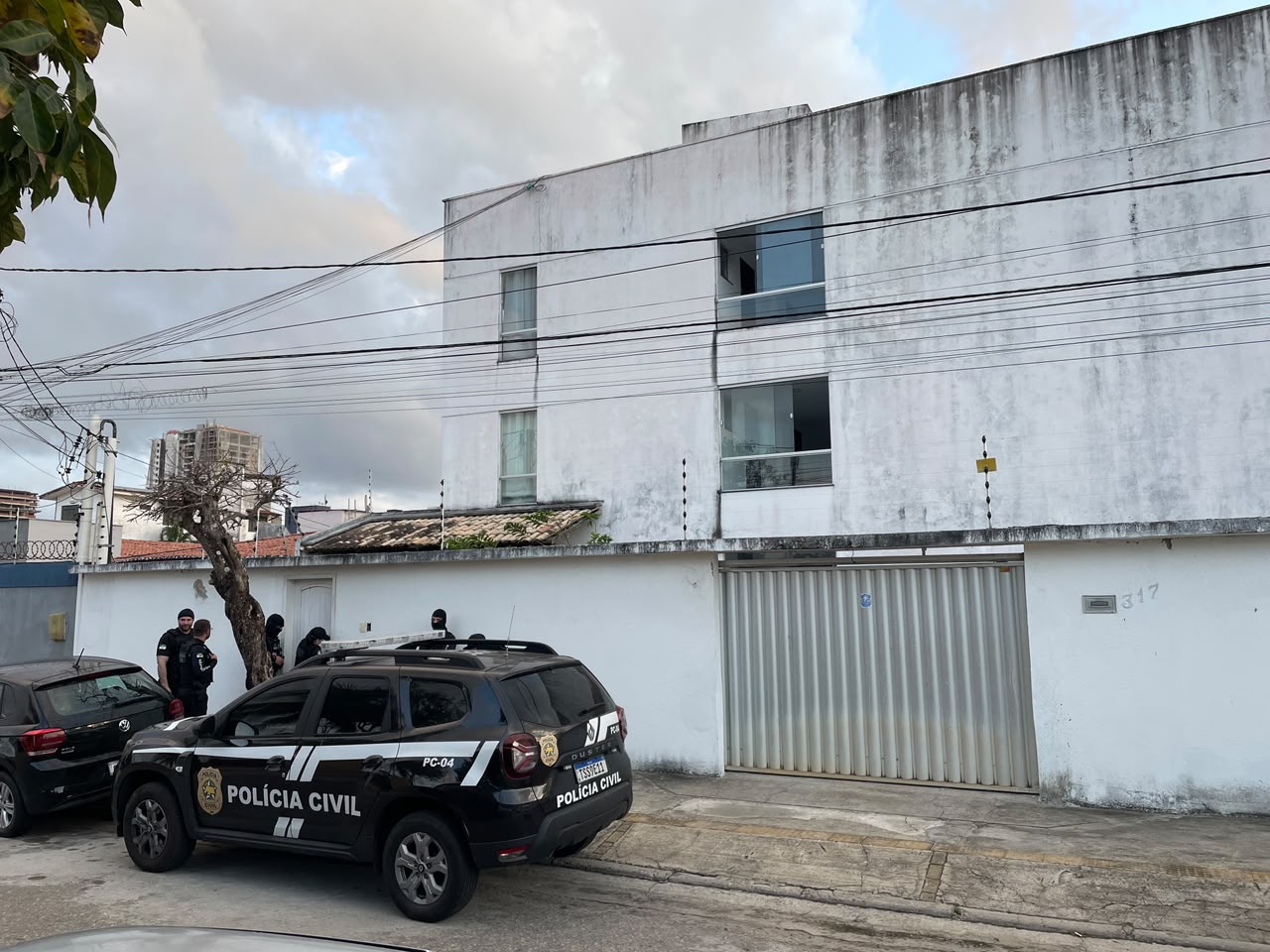 Polícia Civil cumpre mandado de busca e apreensão contra influenciadora suspeita de promover jogos de azar ilegais em Natal