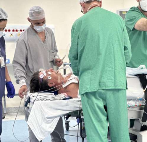 Impressionante: Bolsonaro publica foto após nova cirurgia: 