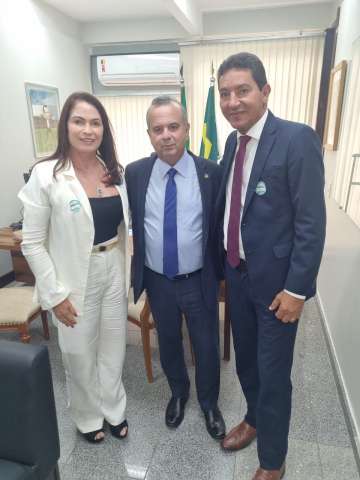 Prefeito de Tibau do Sul busca recursos em Brasília