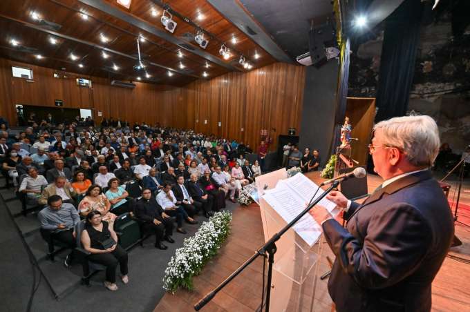 Presidente em exercício da AL/RN saúda novo arcebispo e destaca trabalho do Legislativo em favor dos mais necessitados