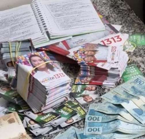 PRF prende casal por crime eleitoral portando dinheiro e material de campanha de Samanda Alves (a federal de Fátima Bezerra)