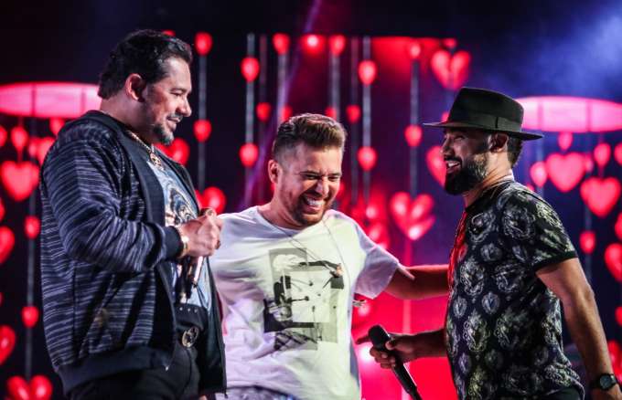 Luan Estilizado, Raí Saia Rodada e Zezo Potiguar gravam DVD “À Vontade” no Teatro Riachuelo