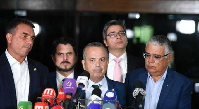 Puxada por Rogério Marinho, oposição quer fim do foro privilegiado após operações da PF autorizadas pelo Supremo