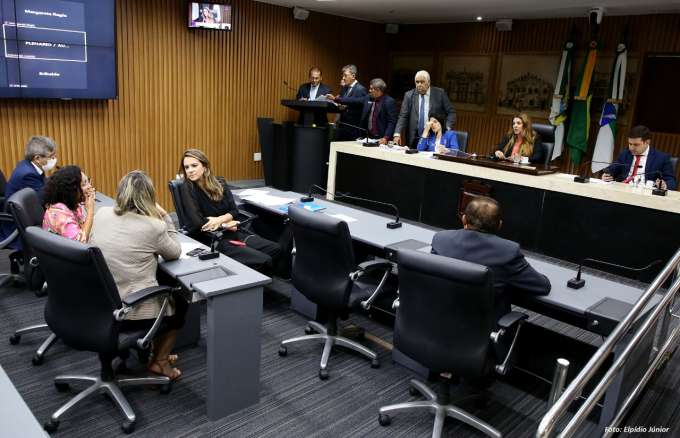 Câmara de Natal aprova emenda orçamentária que beneficia servidores do SUAS