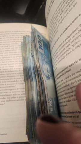 Braiscompany: Polícia Federal encontra dinheiro escondido em livro