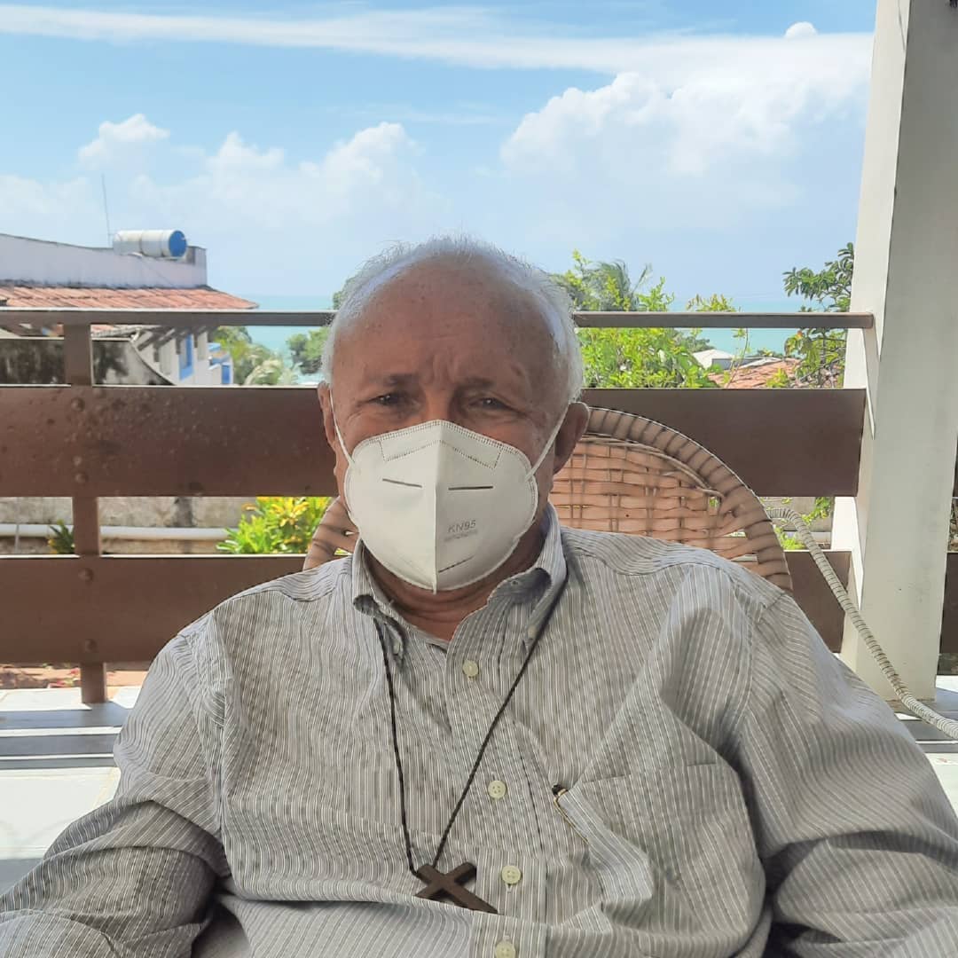 Após desmaiar na missa, monsenhor Lucas afirma que está recebendo acompanhamento médico