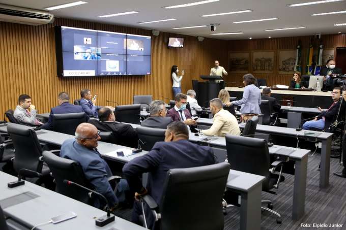 Câmara aprova projeto que exige permanência de monitores nas brinquedotecas