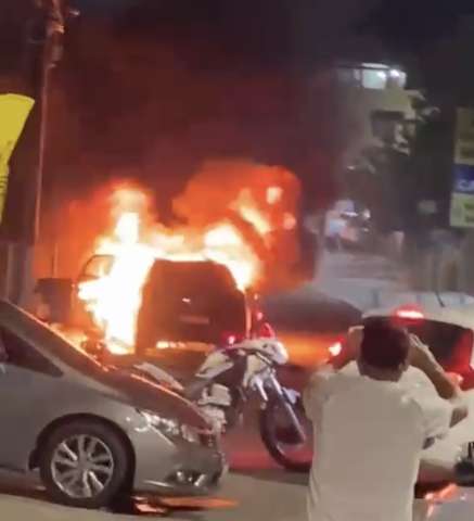 Carro pega fogo em Pirangi