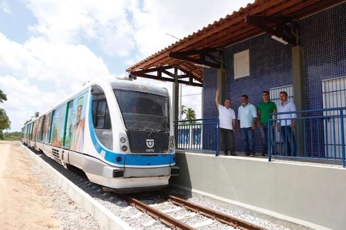 Ministro Rogério Marinho visita nova estação e vistoria obras da Linha Branca da CBTU em Parnamirim