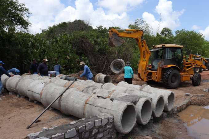 Prefeitura de Macaíba inicia obras de recuperação da estrada da Ponte do Vigário