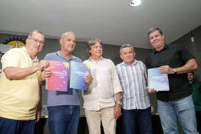 Homero Grec e equipe comemoram resultado da pesquisa Fecomércio
