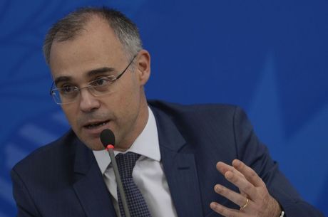 STF dá 48 horas para Ministério da Justiça explicar 'dossiê antifascista'