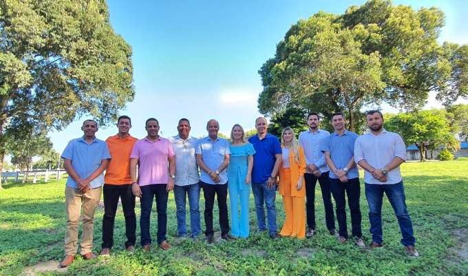 Oito vereadores e vice-prefeita de Parnamirim declaram apoio a Taveira Júnior 