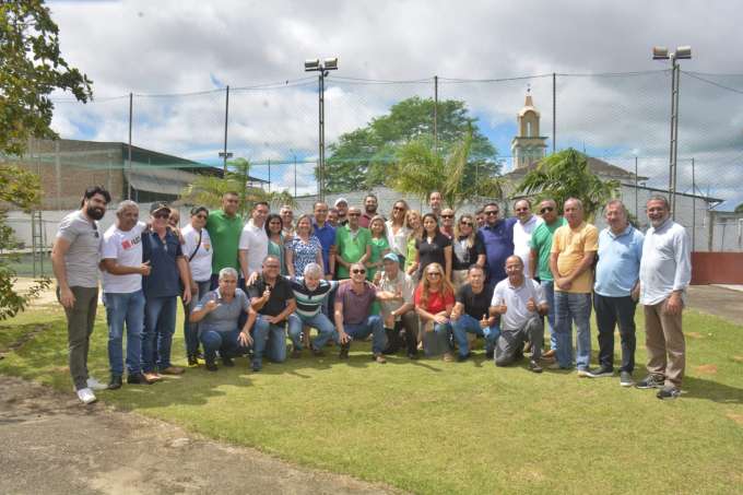 Todo o grupo de suplentes, que teve 12 mil votos em Parnamirim, declara apoio a Taveira Júnior