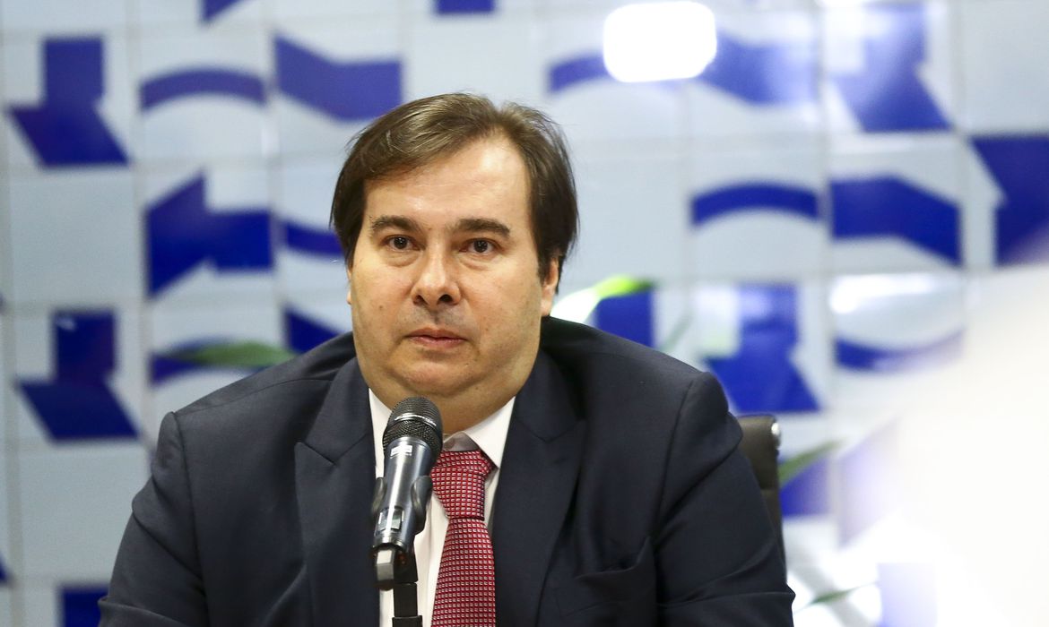 Maia diz a deputados que decidiu deixar o DEM após eleição na Câmara