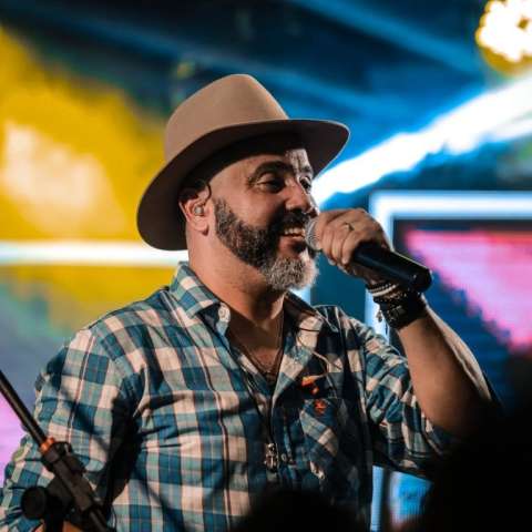 Se Parar Eu Caio no Forró reúne animação, festa junina e o mais nordestino dos ritmos no sábado (8)