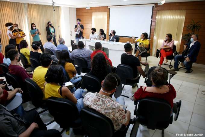 Comissão de transportes da Câmara debate fim da gratuidade da linha circular da UFRN