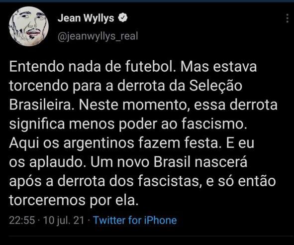 Lacradora, esquerda quer politizar até derrota no futebol