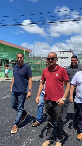 Wolney França e prefeito Taveira acompanham andamento de obras importantes em Parnamirim