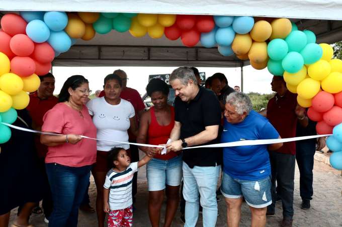 Prefeito Júlio César inaugura diversas obras em Ceará-Mirim