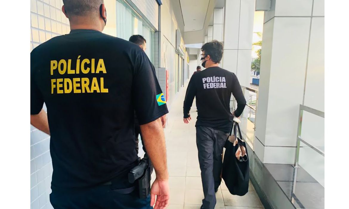 'Ombro a Ombro': Operação apura envolvimento de executivos de empreiteiras em esquema de corrupção na Petrobras