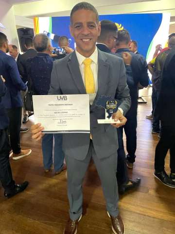 Wolney França é premiado em Brasília por trabalho realizado na Câmara Municipal de Parnamirim