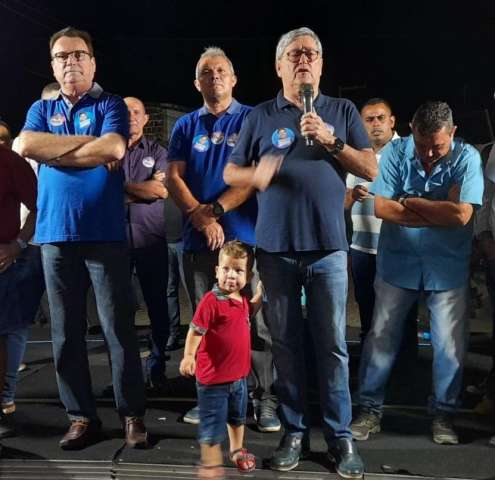 Deputado Tomba Farias diz que Fátima Bezerra não tem obras para mostrar e revela que o governo pagou folhas em atraso com dinheiro enviado por Bolsonaro