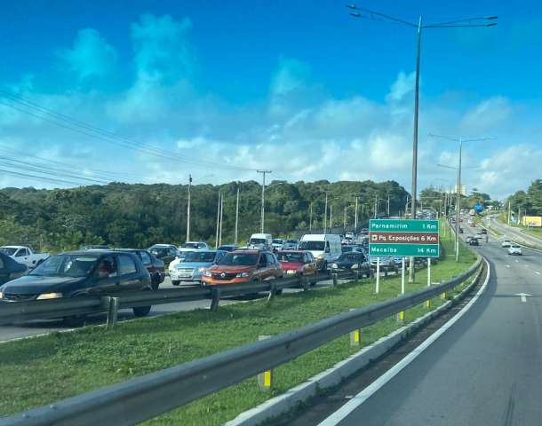 Engavetamento na BR-101