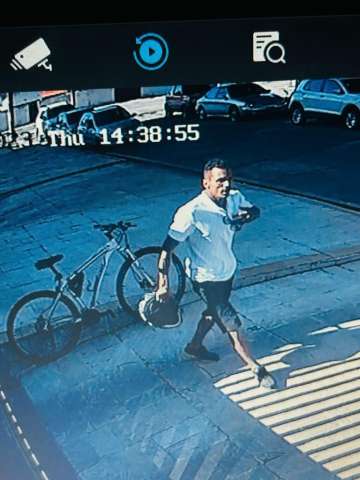 Homem entra em condomínio de luxo de Natal e furta bicicleta