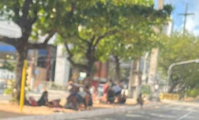 Lula pai dos pobres mantém filhos nos canteiros
