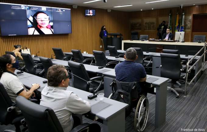 Comissão de PCD e Mobilidade Reduzida recebe demandas de instituições sociais