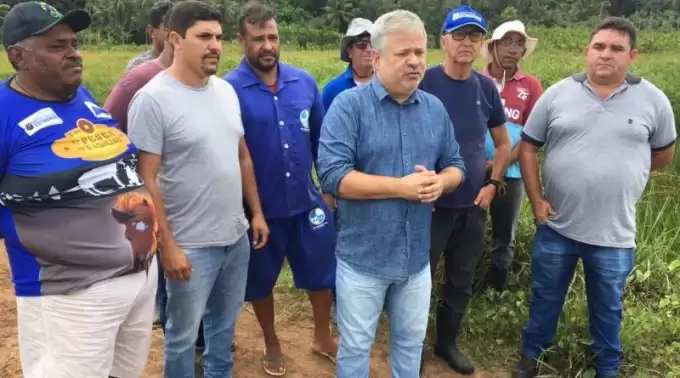 Prefeitura realiza limpeza, pelo quarto ano seguido, dos rios do Baixo Vale