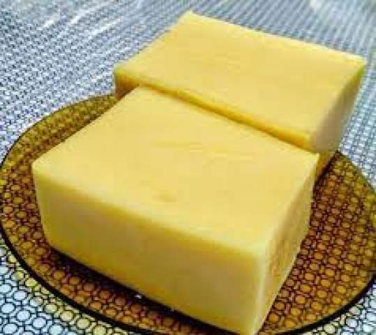 Arrombadores invadem mercado público e furtam moedas, queijo de manteiga e uma TV