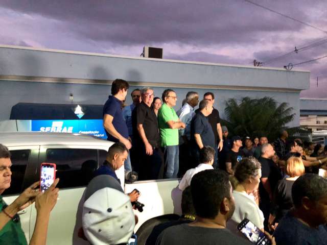 O intruso: Henrique no palanque errado