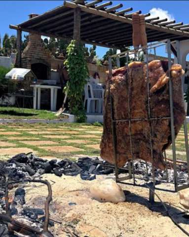 Natal Fest Gourmet põe costelão no fogo de chão, boa música, chopp e futebol no encerramento