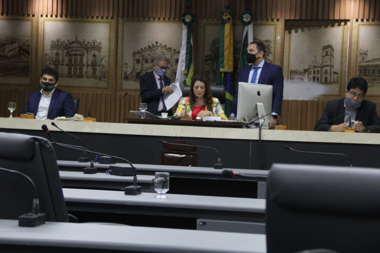 Câmara de Natal aprova lei que suspende ajuizamento de cobrança de impostos tributários