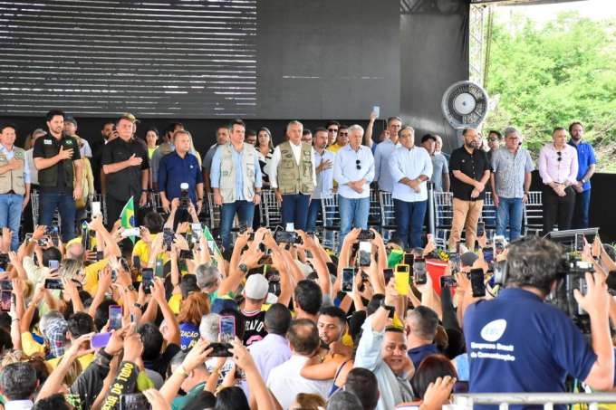 Deputados participam de visita presidencial para inauguração da Estação Cajupiranga