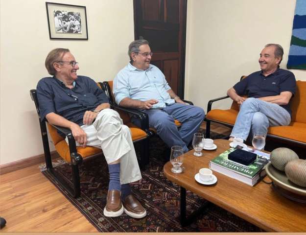 A “boa conversa” de Agripino e Álvaro 