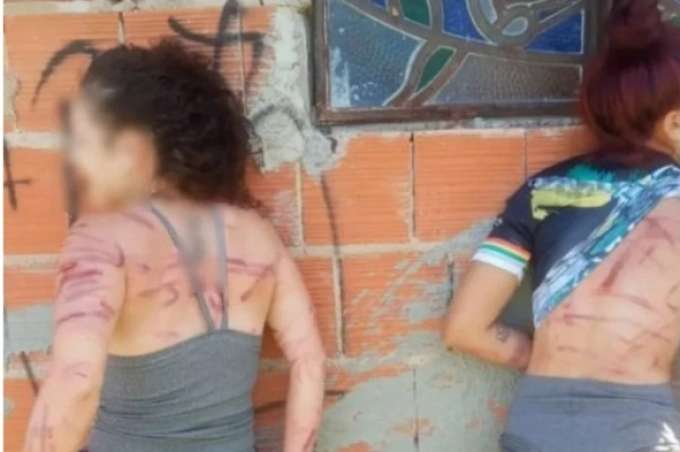 “Condenadas” por facção, mulheres são chicoteadas após furtarem loja