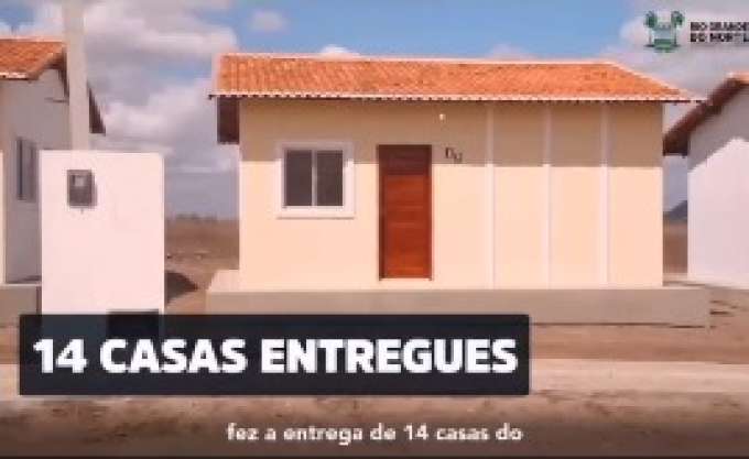 [VÍDEO] Fábio Dantas questiona valores das casas populares do governo Fátima